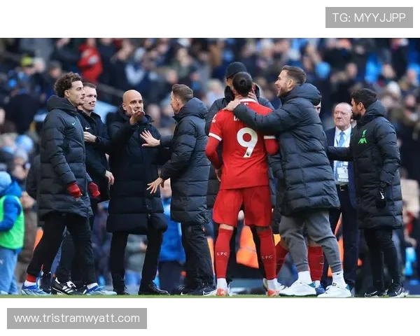 瓜迪奥拉在关键战役中的战术智慧：引领球队走向胜利的表现分析