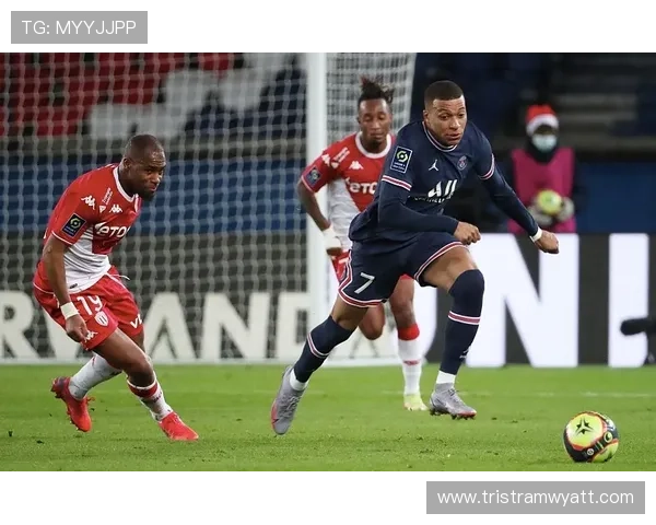 皇马：姆巴佩是否改变体系取决于夏季融入效果，战术平衡面临考验